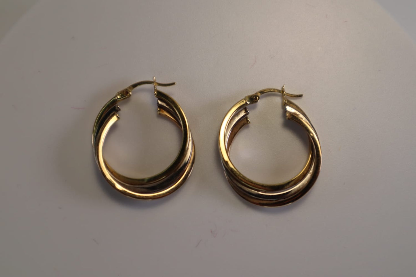 18 Ct. gold earring اقراط ذهب 18 قيراط