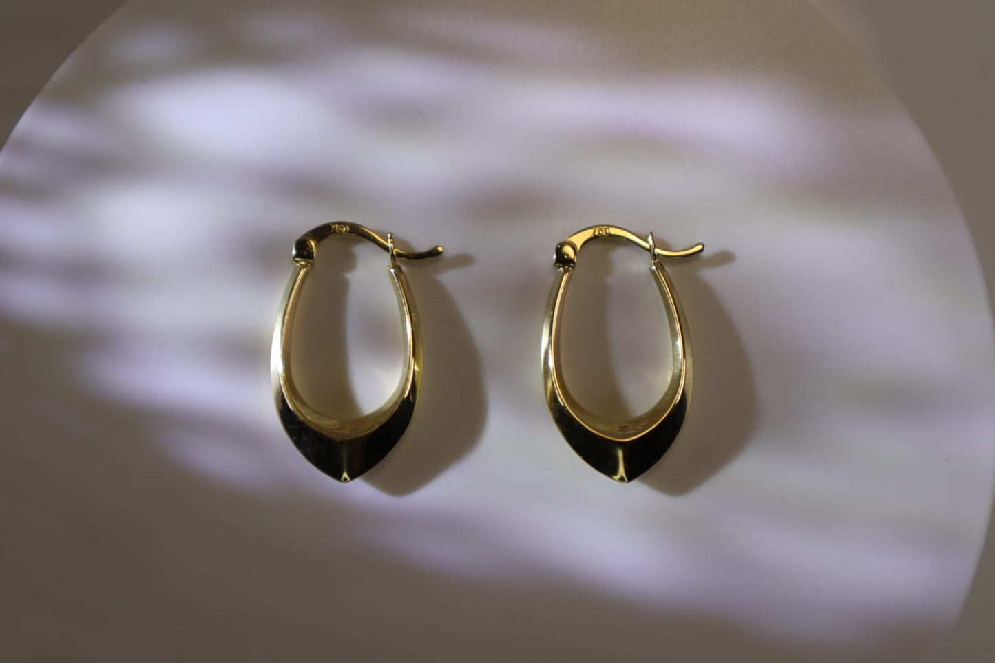 18 Ct. Gold Earring اقراط ذهب 18 قيراط