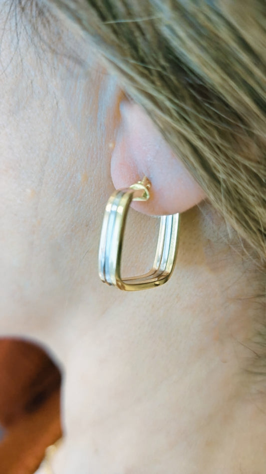 18 Ct. Gold Earring اقراط ذهب 18 قيراط